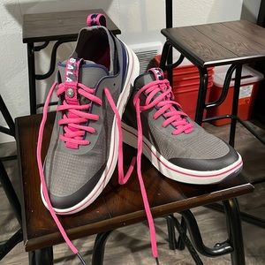 BALA Twelves Rise 7.5 W - Nursing Shoes